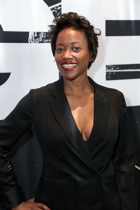 Erica alexander - Erika Alexander. Biography: Erika Alexander is beloved for the iconic acting roles of Maxine Shaw (Living Single), Detective Latoya (Get Out), Perenna (Black Lightning), and Linda Diggs (Wutang: An American Saga). Erika wears many hats, including actress, trailblazing activist, entrepreneur, creator, producer, and director -- an all-around boss.